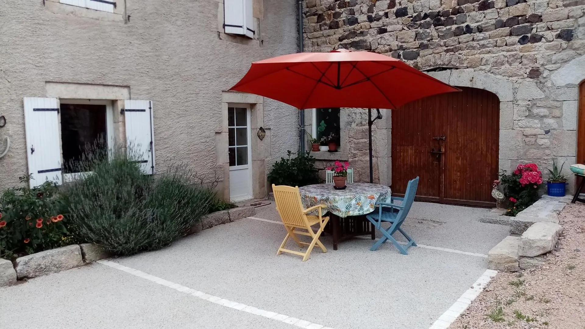 Gite Chaleureux Avec Cheminee Pres Du Puy-En-Velay, Ideal Pour Familles Et Sejours Professionnels - Fr-1-582-349 Saint-Germain-Laprade